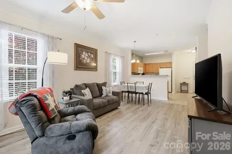 528 Appeldoorn Circle Asheville NC 28803