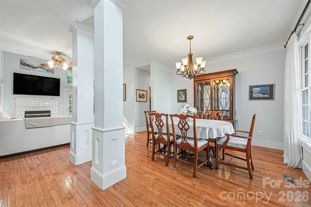 7940 Oakmont Court Hickory NC 28602