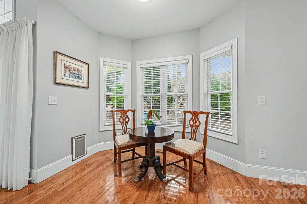7940 Oakmont Court Hickory NC 28602