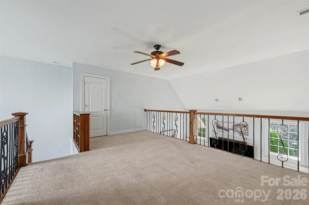 7940 Oakmont Court Hickory NC 28602