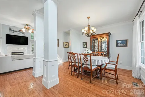 7940 Oakmont Court Hickory NC 28602
