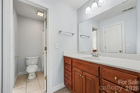7940 Oakmont Court Hickory NC 28602