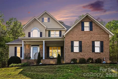 7940 Oakmont Court Hickory NC 28602