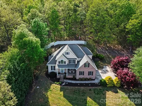 7940 Oakmont Court Hickory NC 28602
