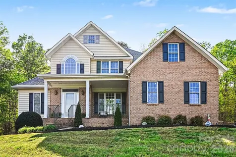 7940 Oakmont Court Hickory NC 28602