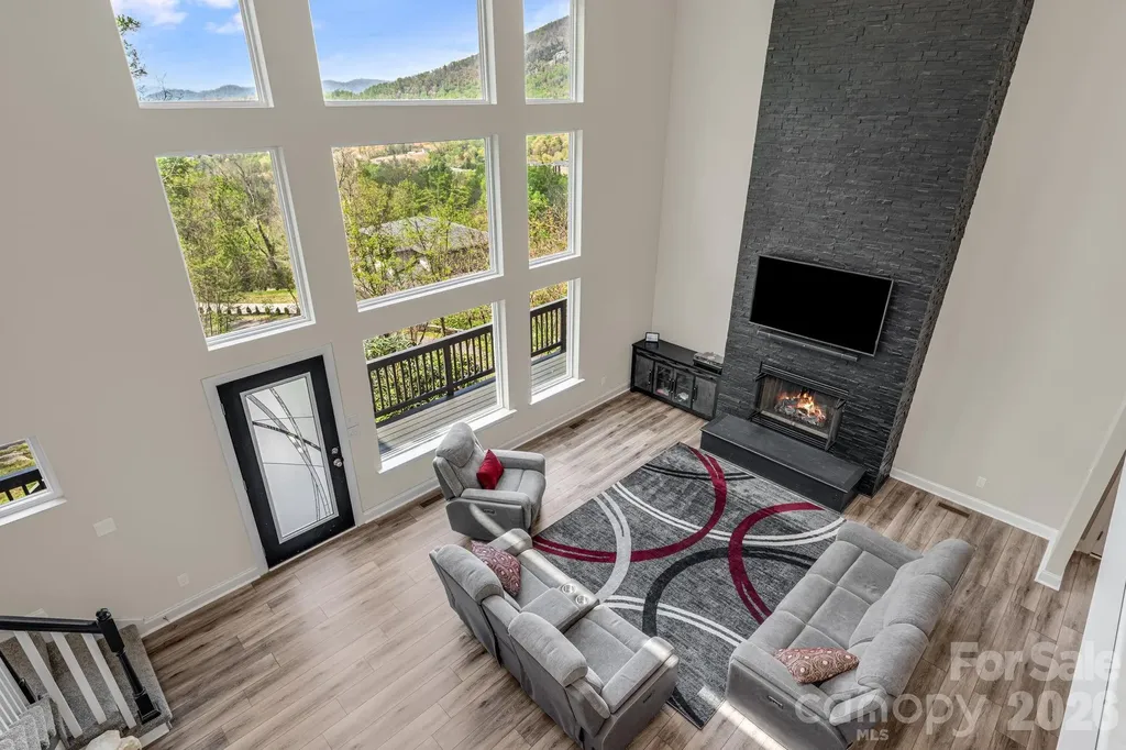 35 Chesten Mountain Drive Asheville NC 28803