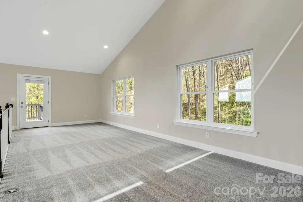 35 Chesten Mountain Drive Asheville NC 28803