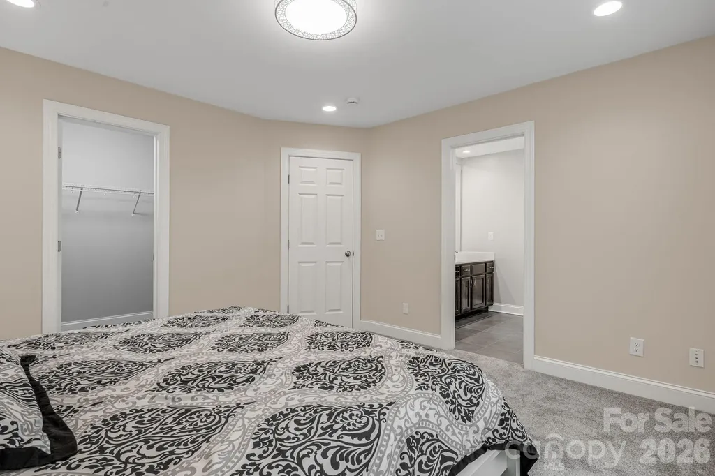 35 Chesten Mountain Drive Asheville NC 28803