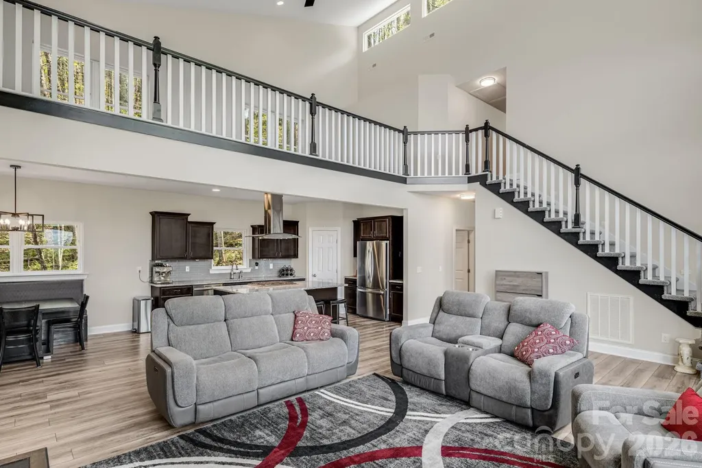 35 Chesten Mountain Drive Asheville NC 28803