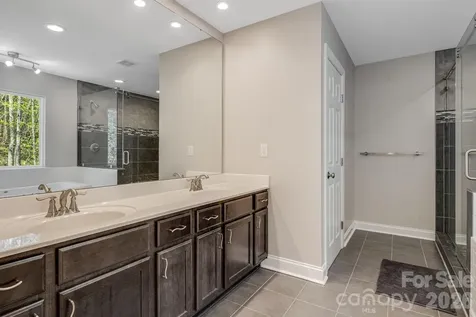 35 Chesten Mountain Drive Asheville NC 28803