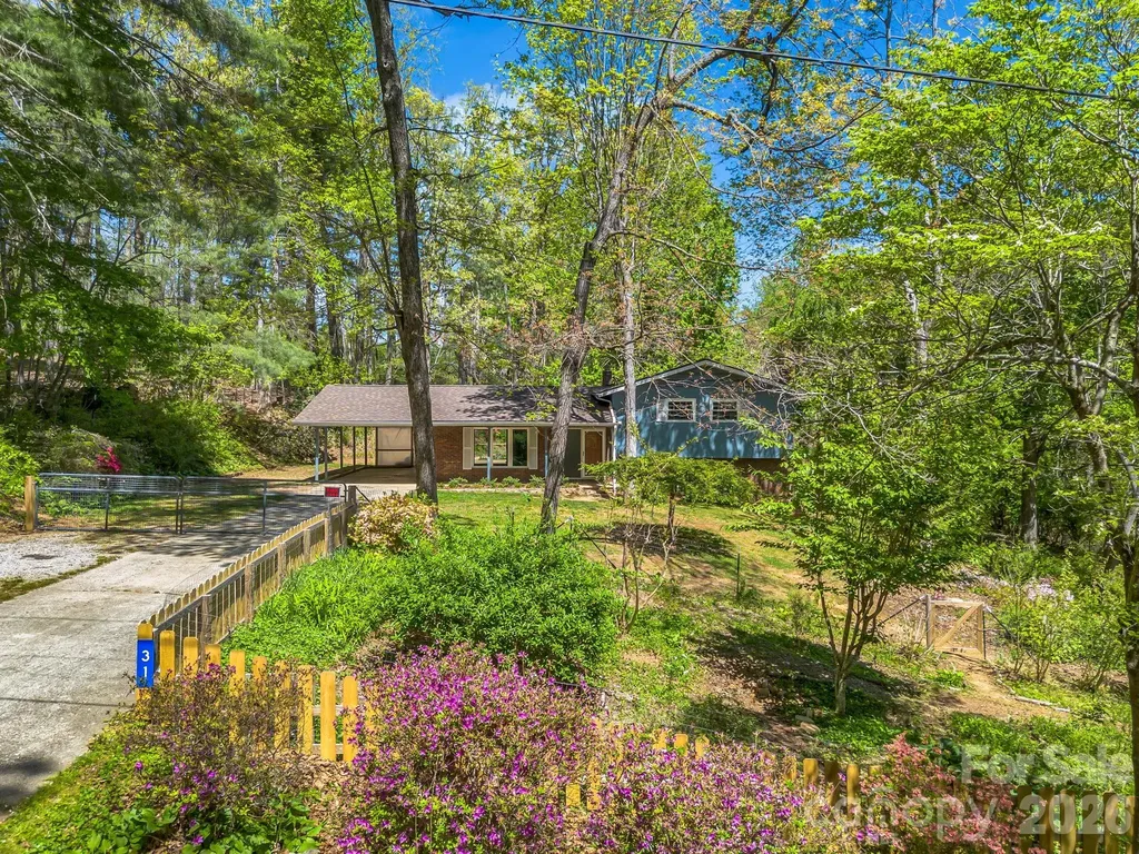 31 Firefly Lane Saluda NC 28773