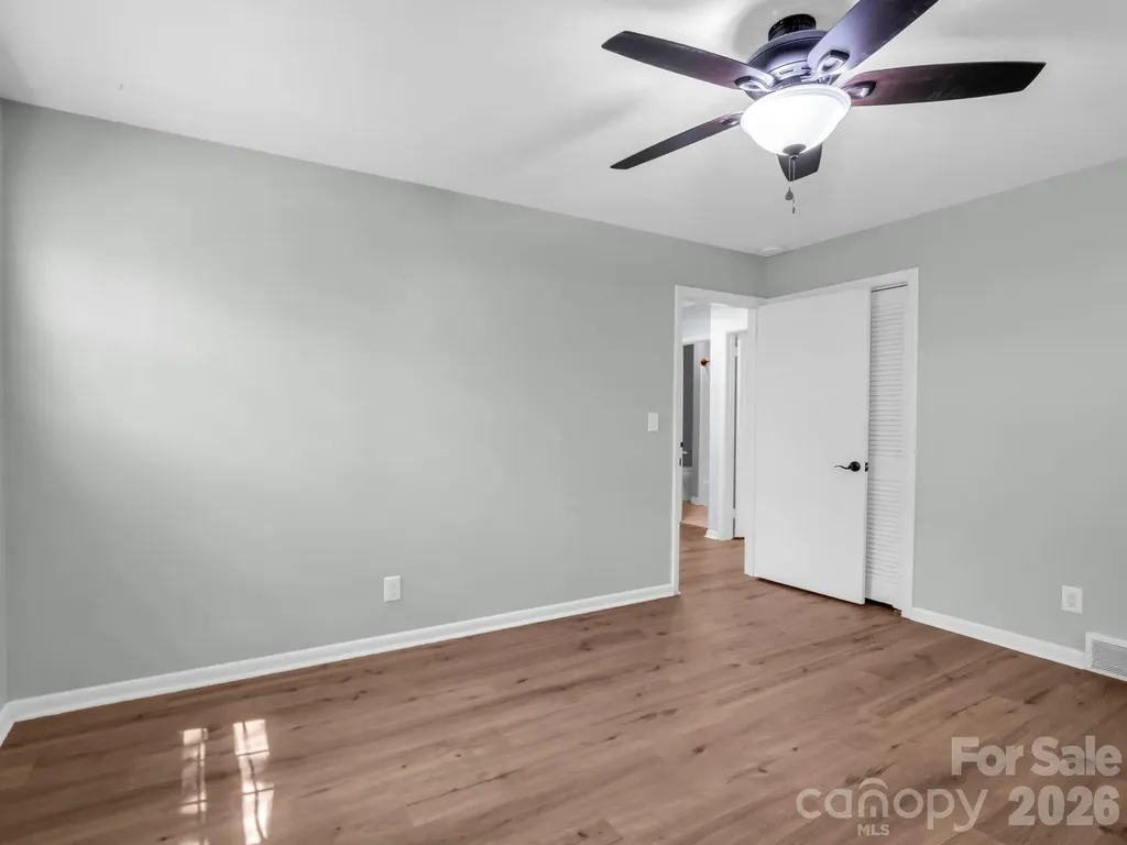 31 Firefly Lane Saluda NC 28773