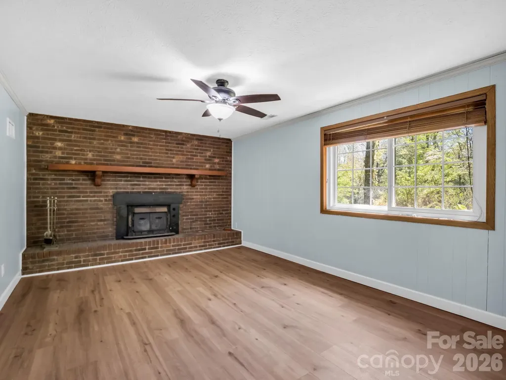 31 Firefly Lane Saluda NC 28773