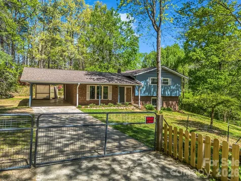 31 Firefly Lane Saluda NC 28773