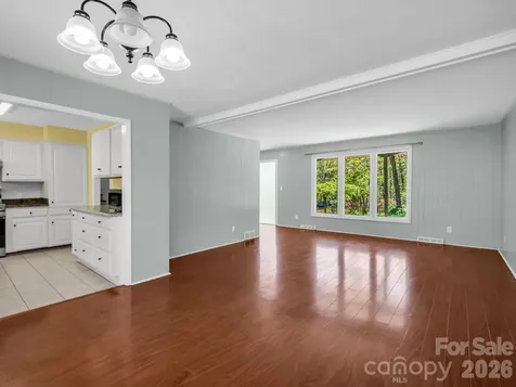 31 Firefly Lane Saluda NC 28773