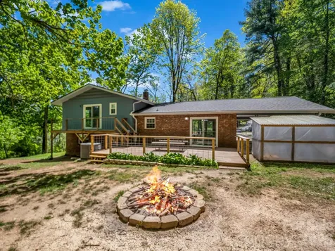 31 Firefly Lane Saluda NC 28773