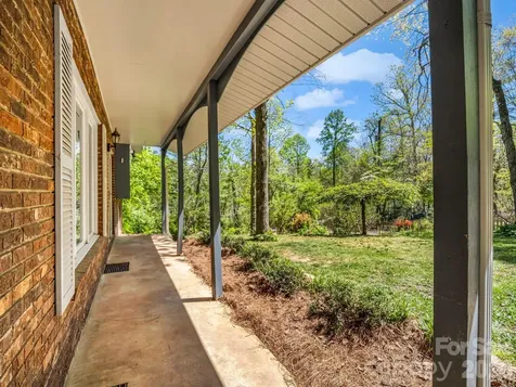 31 Firefly Lane Saluda NC 28773