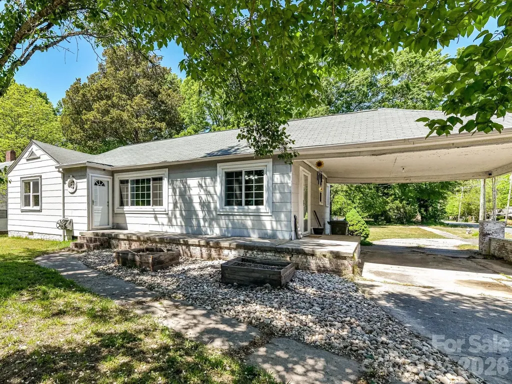 154 Lancaster Street Chester SC 29706