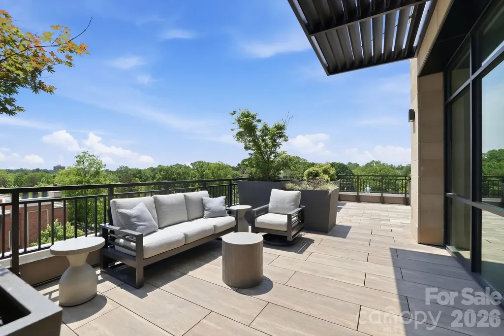 130 Cherokee Road Charlotte NC 28207