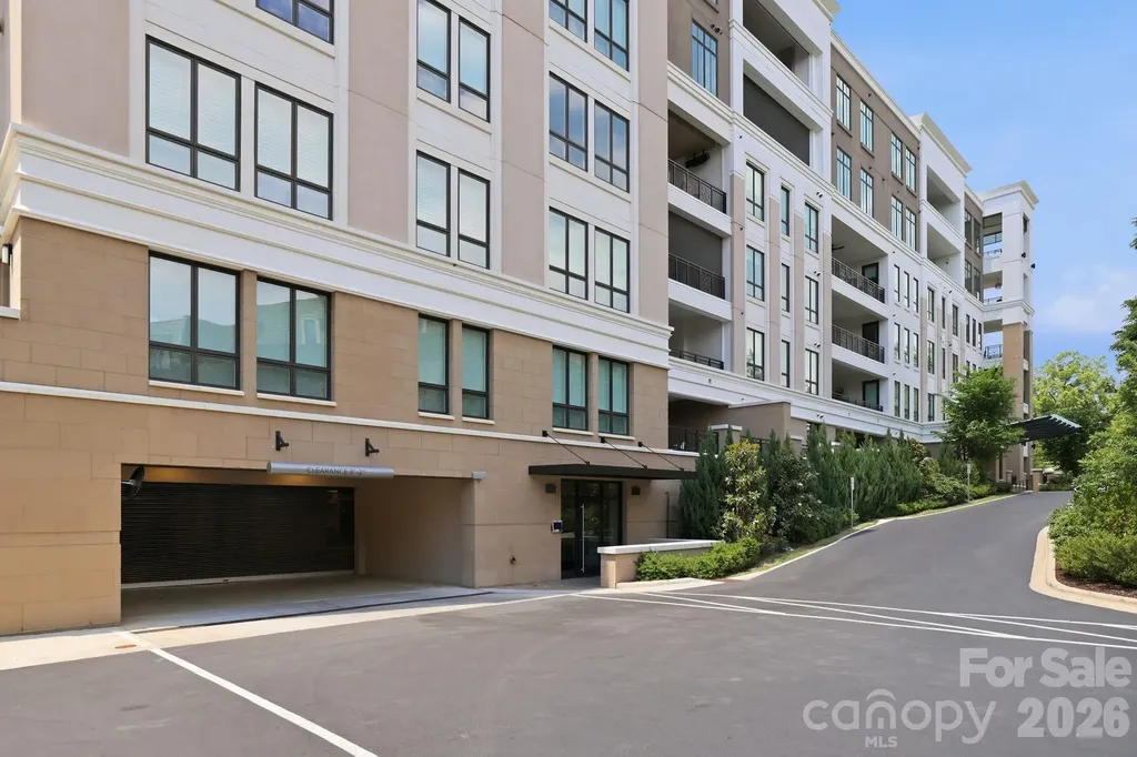 130 Cherokee Road Charlotte NC 28207