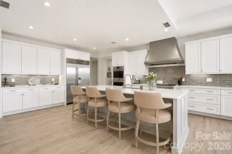 130 Cherokee Road Charlotte NC 28207