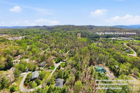 5 Country Road Hendersonville NC 28791