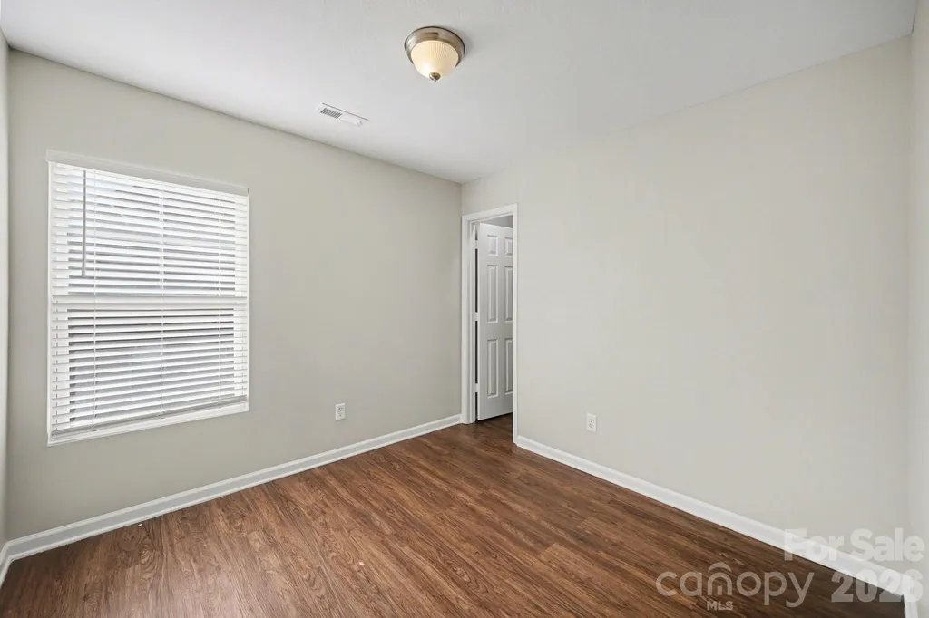 2021 Sonoma Valley Drive Charlotte NC 28214