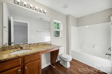 2021 Sonoma Valley Drive Charlotte NC 28214