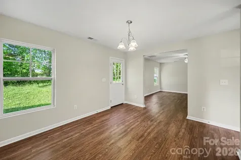 2021 Sonoma Valley Drive Charlotte NC 28214