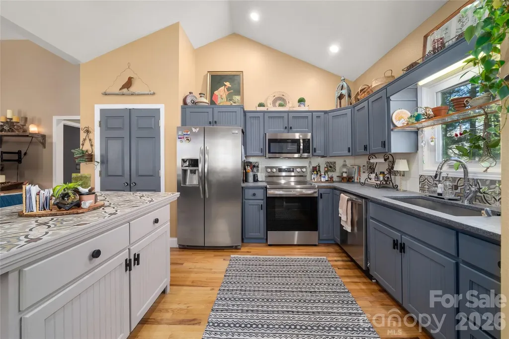 40 Whipoorwill Way Waynesville NC 28786