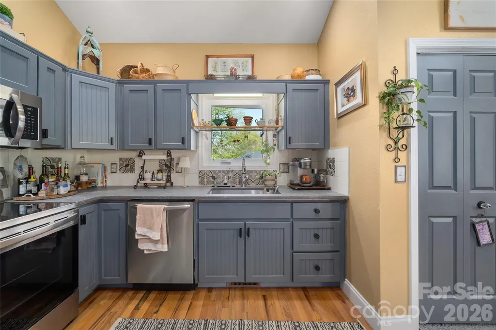 40 Whipoorwill Way Waynesville NC 28786