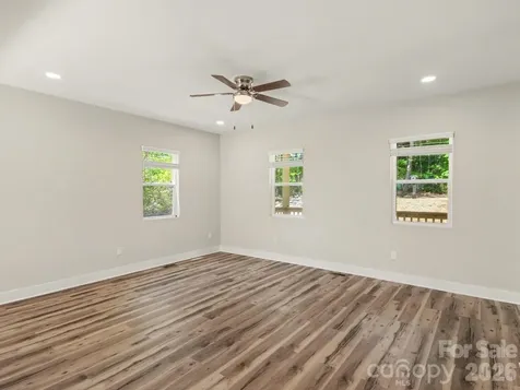 2728 Crawford Avenue Gastonia NC 28052