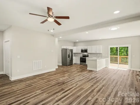 2728 Crawford Avenue Gastonia NC 28052