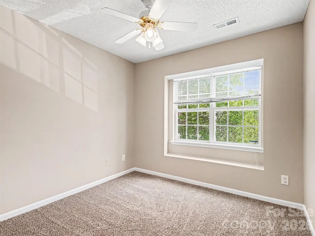2132 Preakness Court Charlotte NC 28273