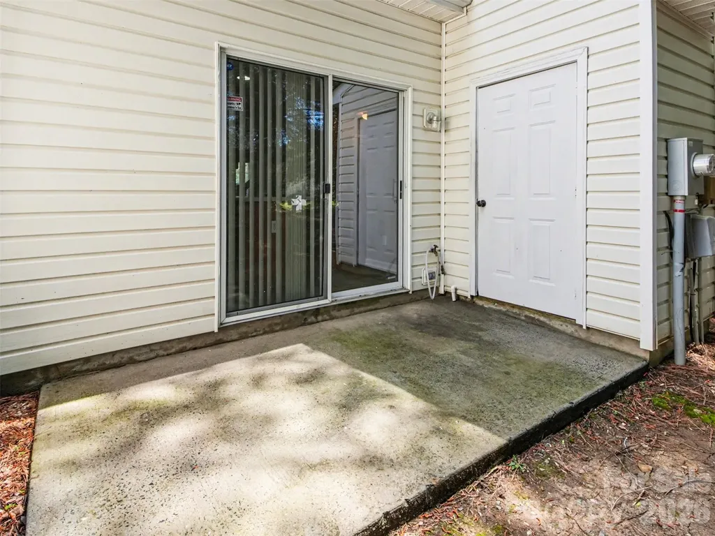 2132 Preakness Court Charlotte NC 28273