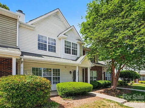 2132 Preakness Court Charlotte NC 28273