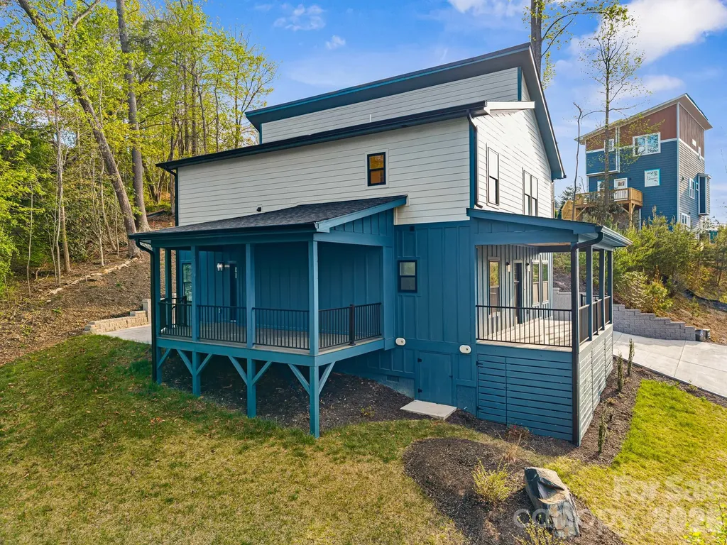 18 Winterhawk Drive Arden NC 28704