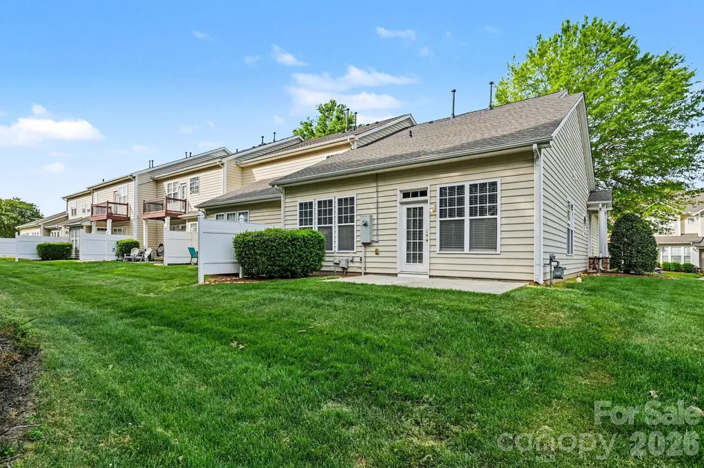 6005 Pale Moss Lane Charlotte NC 28269