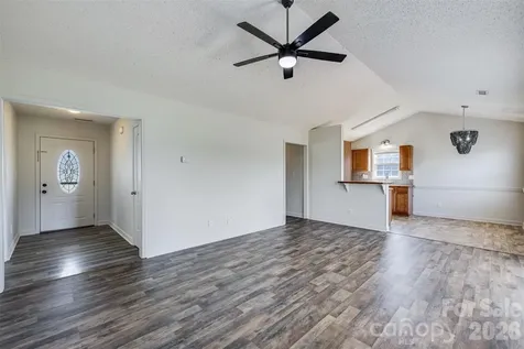 1575 Windy Holly Lane Newton NC 28658