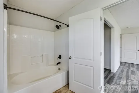 1575 Windy Holly Lane Newton NC 28658