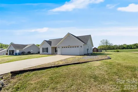 1575 Windy Holly Lane Newton NC 28658