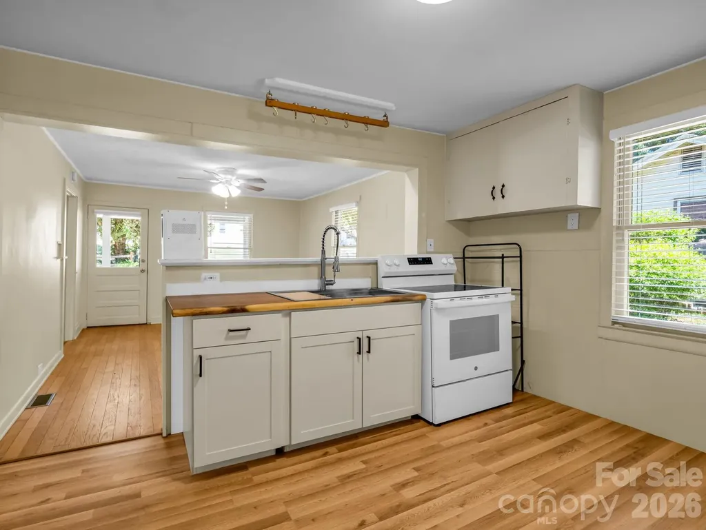 159 Onteora Boulevard Asheville NC 28803
