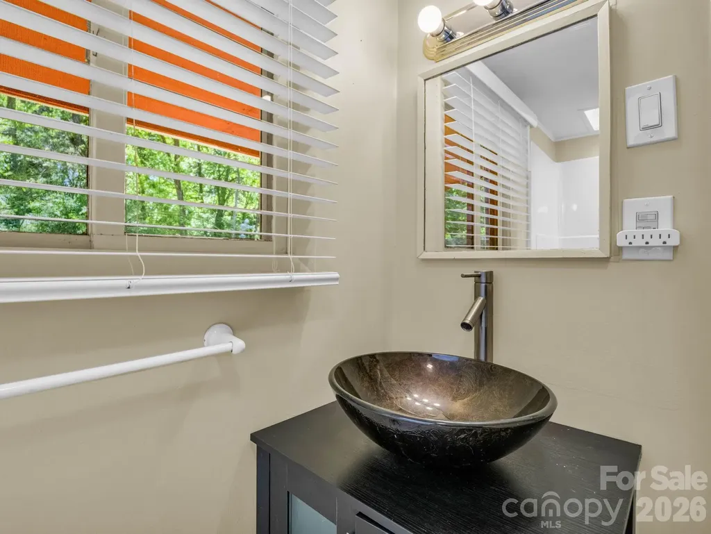 159 Onteora Boulevard Asheville NC 28803