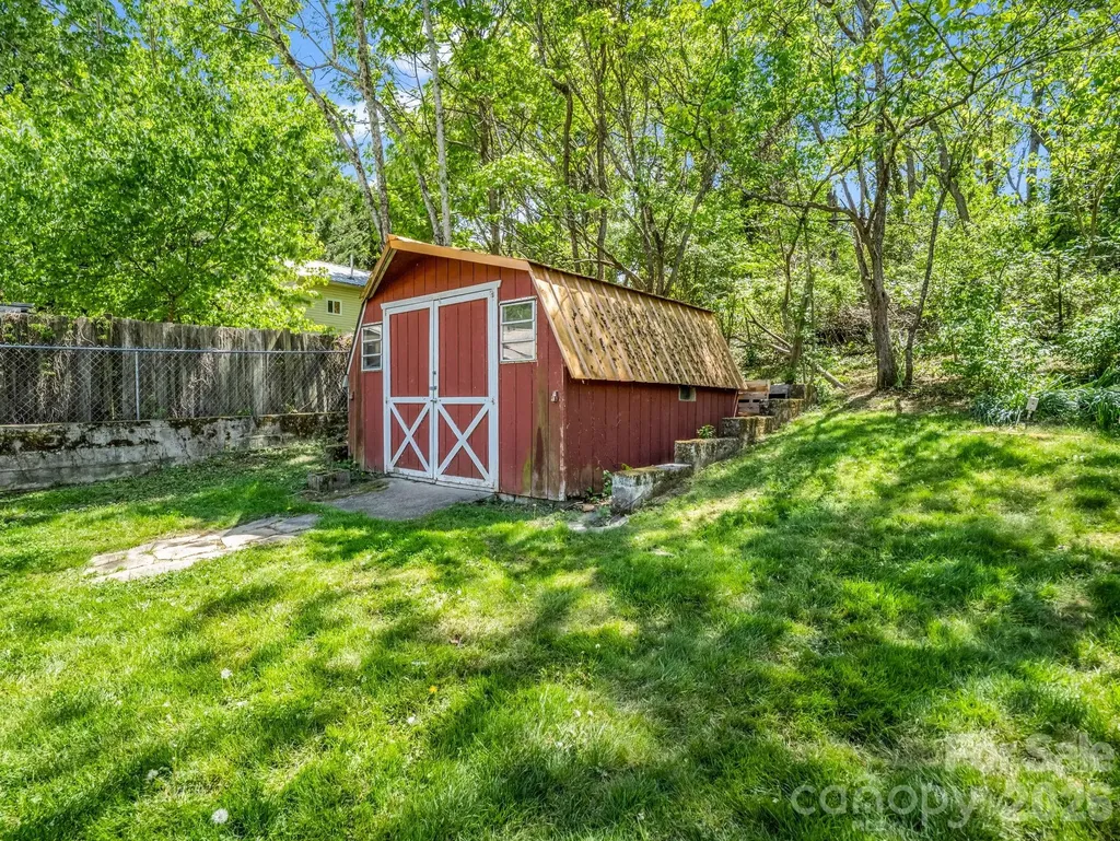 159 Onteora Boulevard Asheville NC 28803
