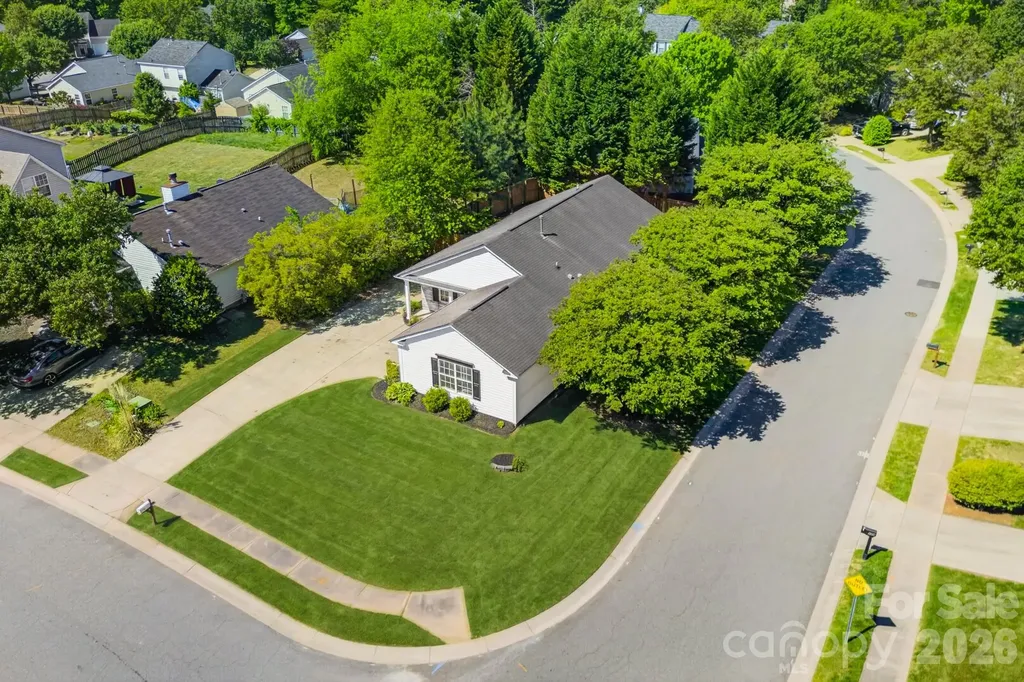 102 Daventry Place Mooresville NC 28117