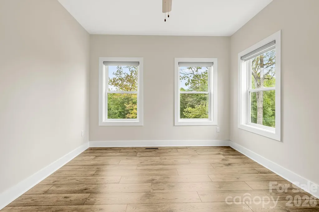 17 Baxter Woods Lane Candler NC 28715