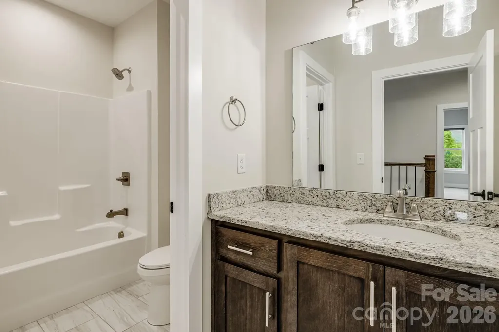 17 Baxter Woods Lane Candler NC 28715