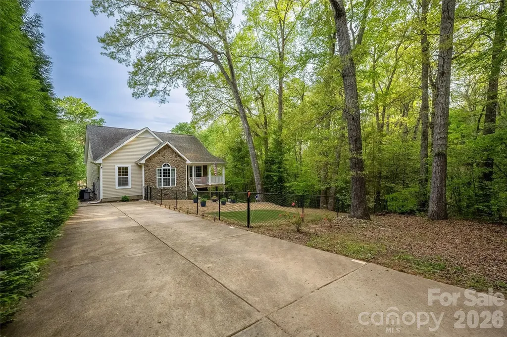 1325 Lytton Lane Catawba NC 28609