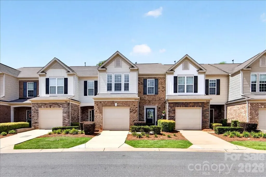 2434 Royal York Avenue Charlotte NC 28210