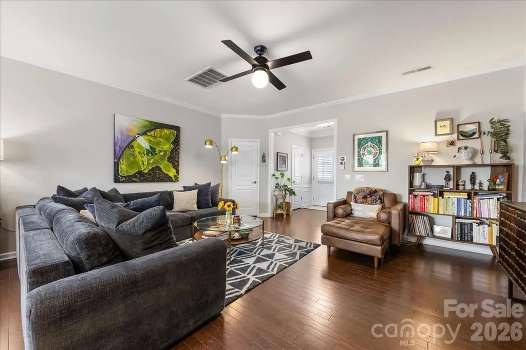 2434 Royal York Avenue Charlotte NC 28210